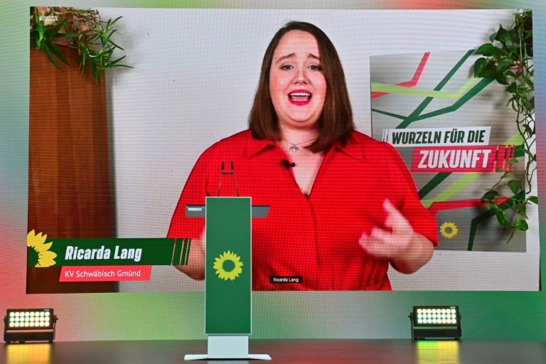 Feministische bisexuelle und muolmano Live-Videos in Verdes und Alemanha