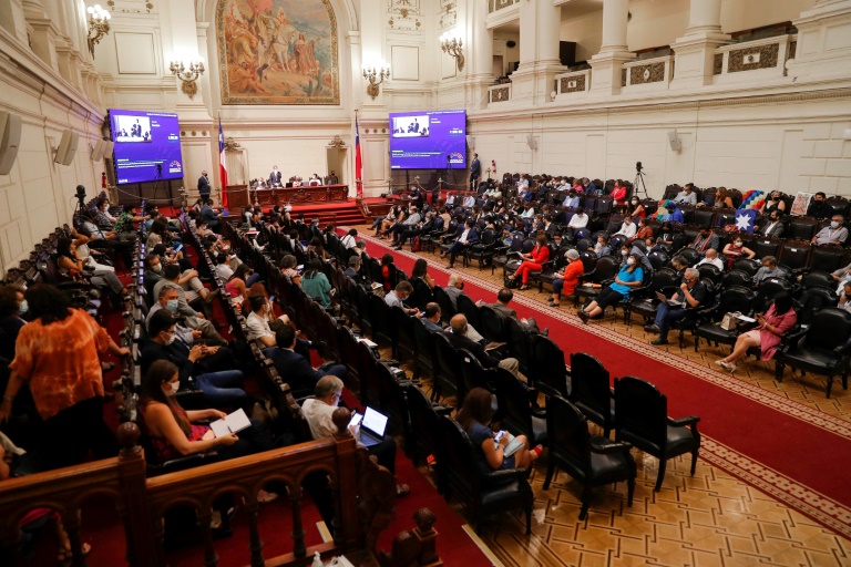 Congreso de Chile aprueba proyecto de ley que aumenta las pensiones