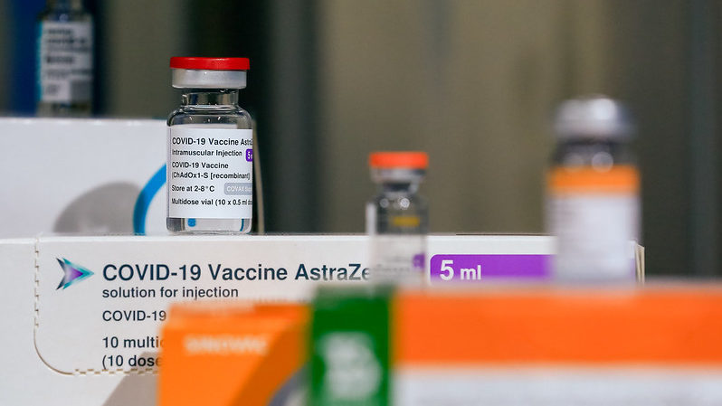 Meia dose poderá ser dada em quem se imunizou com Astrazeneca, Coronavac ou Pfizer