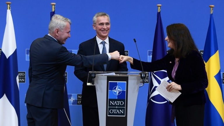 Crise na Ucrânia reaviva debate sobre adesão à Otan na Suécia e Finlândia Crise na Ucrânia reaviva debate sobre adesão à Otan na Suécia e Finlândia