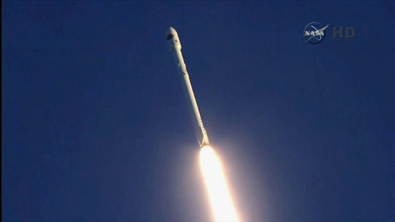 Parte de foguete da SpaceX vai se chocar com a Lua em março - NASA TV/AFP