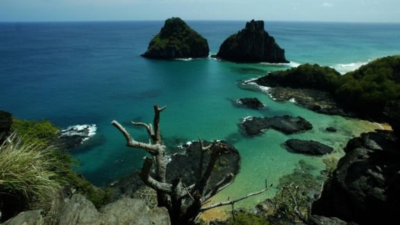 Fernando de Noronha: Veja quanto custa viajar para o destino das celebridades Fernando de Noronha: Veja quanto custa viajar para o destino das celebridades