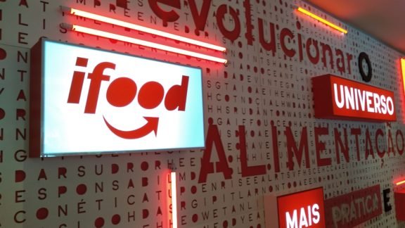 Drones do iFood têm autorização da Anac para fazer entregas; veja como vai funcionar Drones do iFood têm autorização da Anac para fazer entregas; veja como vai funcionar