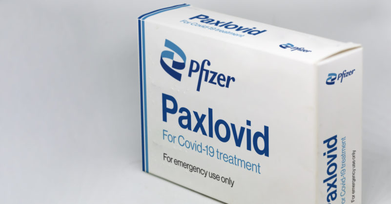 Medicamento da Pfizer mostra eficácia contra Ômicron em laboratório