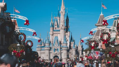 Disney abre vagas de emprego no Brasil - ISTOÉ DINHEIRO