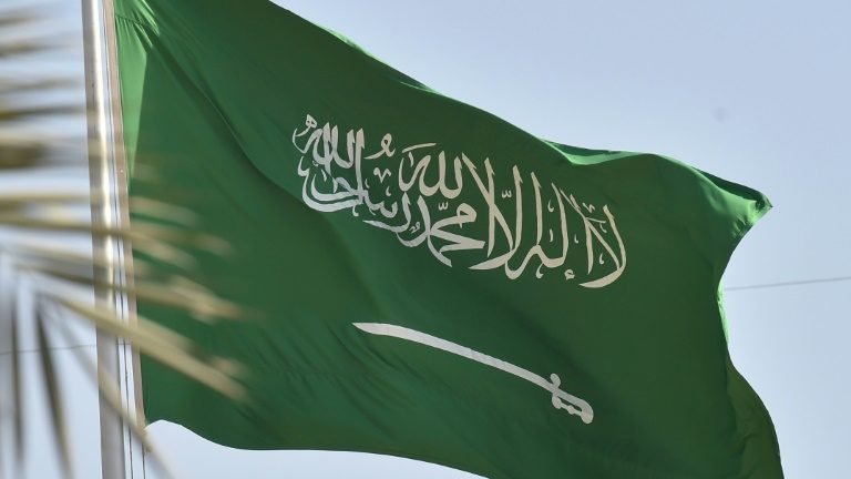 Arábia Saudita executa 81 pessoas em um dia por crimes de ‘terrorismo’ Arábia Saudita executa 81 pessoas em um dia por crimes de ‘terrorismo’