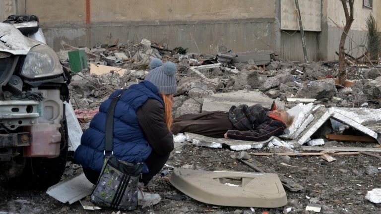 Rússia anuncia que abrirá vários corredores humanitários na Ucrânia