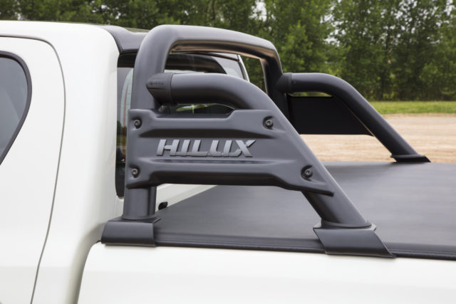 O santoantonio personalizado da Hilux GR-S
