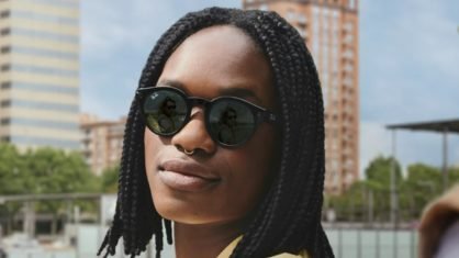 Facebook revela seus óculos inteligentes em parceria com a Ray-Ban |  Empresas | Valor Econômico
