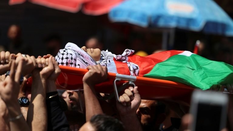 Exército israelense mata adolescente palestino na Cisjordânia Exército israelense mata adolescente palestino na Cisjordânia