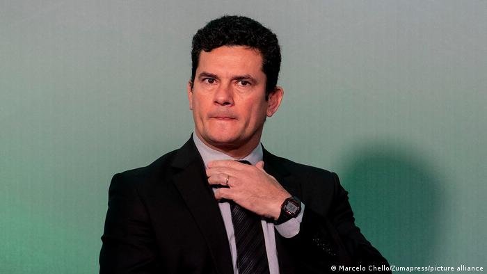 Moro vira réu em ação do PT por supostos prejuízos ao país Moro vira réu em ação do PT por supostos prejuízos ao país