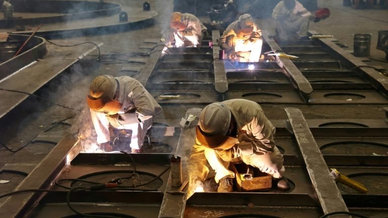 Economia chinesa enfrenta maiores desafios do que no início da pandemia, diz premiê Economia chinesa enfrenta maiores desafios do que no início da pandemia, diz premiê
