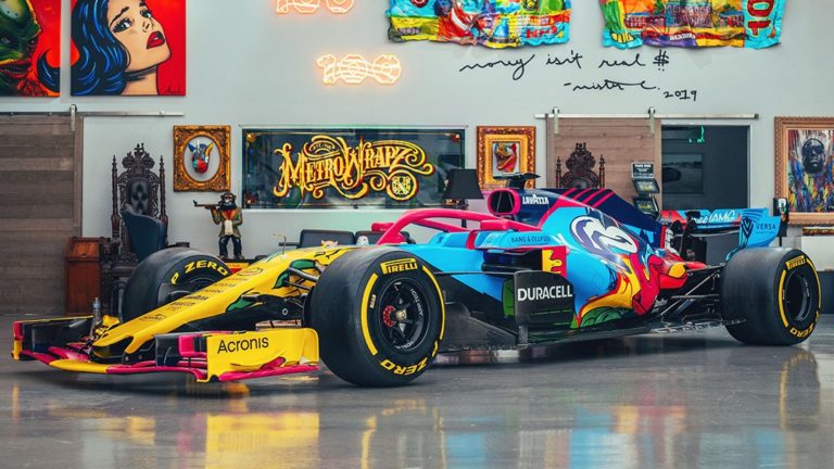 A equipe Williams também preparou um carro grafitado em homenagem à corrida inaugural da Fórmula 1 em Miami