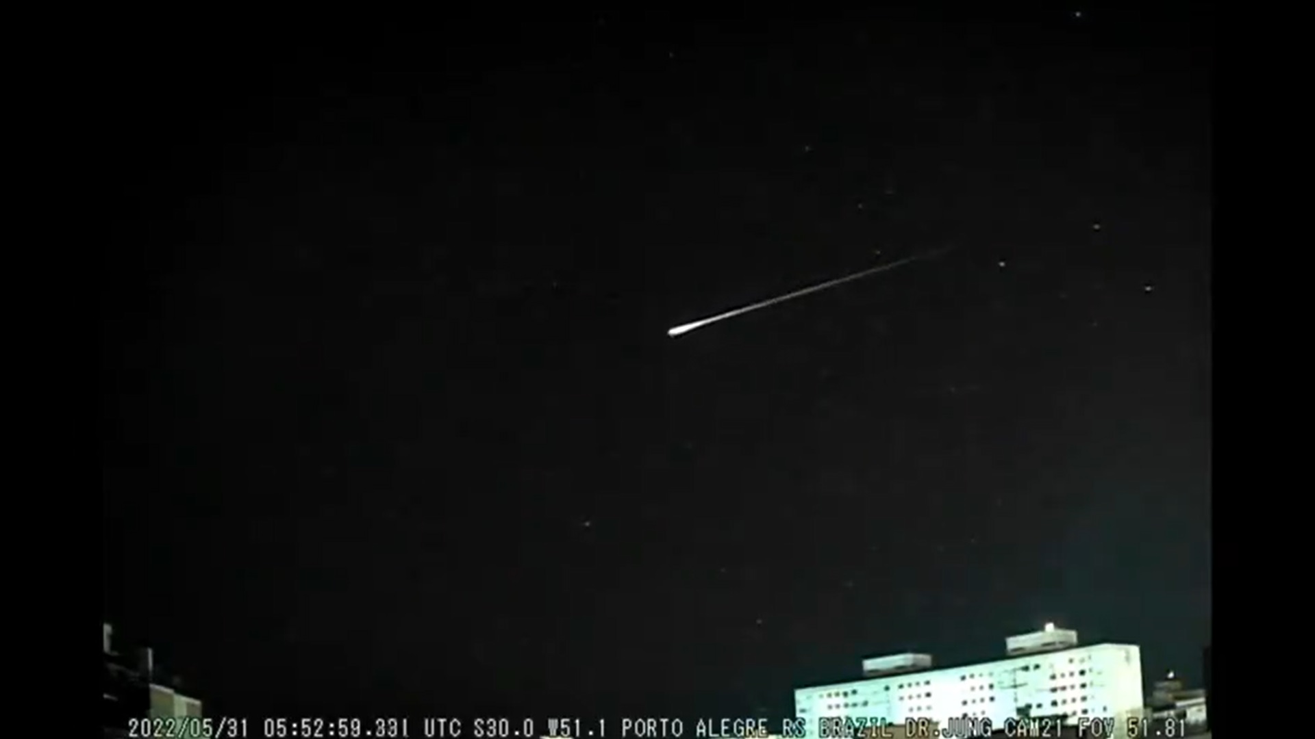 Registro de um pedaço do meteoro na atmosfera