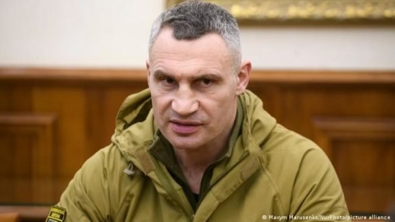 Prefeita de Berlim cai em golpe de videochamada com Klitschko Prefeita de Berlim cai em golpe de videochamada com Klitschko