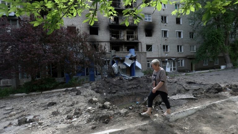 Rússia toma cidade ucraniana de Severodonetsk e reforça aliança com Belarus