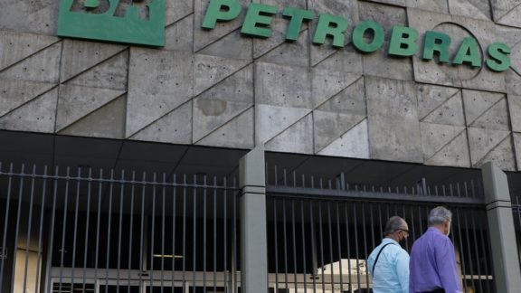 Ata da Petrobras revela que Paes de Andrade recusou entrevista com Comitê Ata da Petrobras revela que Paes de Andrade recusou entrevista com Comitê