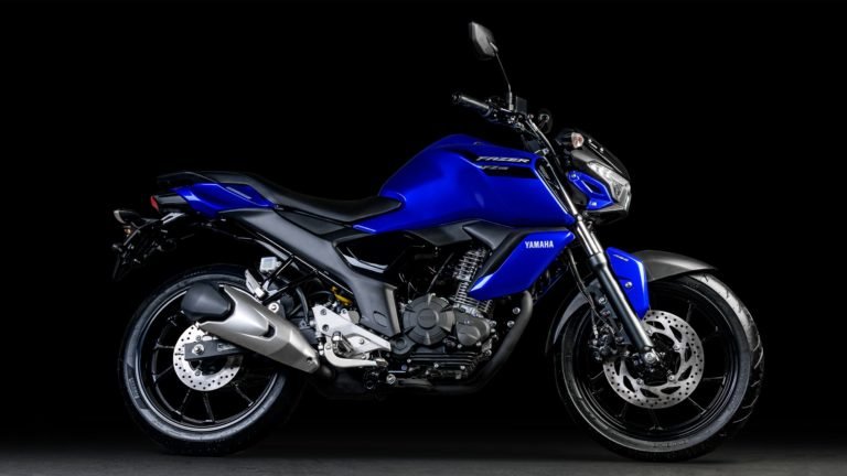 Fazer FZ15 tem visual robusto para uma moto de 150cc