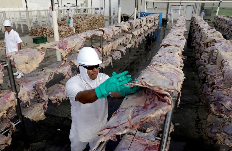 Ministros do Brasil e China discutem retomada de exportações de carne bovina Ministros do Brasil e China discutem retomada de exportações de carne bovina