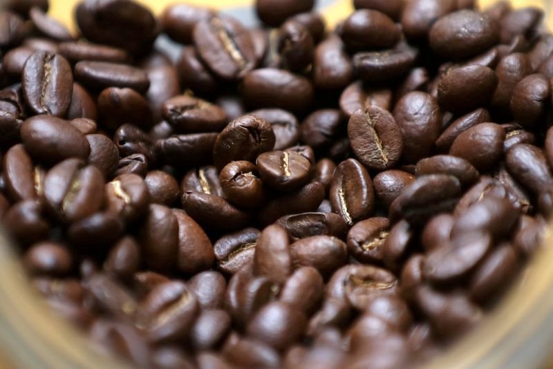 Café arábica atinge máxima de 4 anos e meio, açúcar sobe 2% Café arábica atinge máxima de 4 anos e meio, açúcar sobe 2%