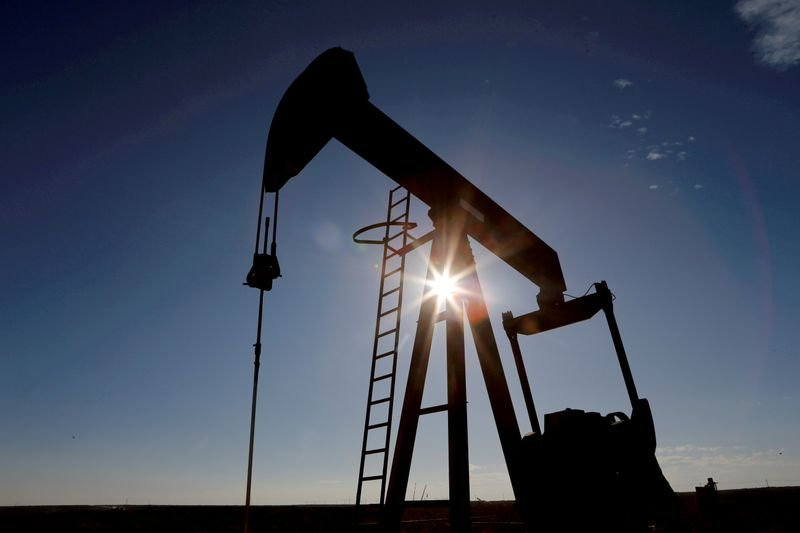 Preços do petróleo avançam e marcam quarto ganho mensal diante de aumento da demanda Preços do petróleo avançam e marcam quarto ganho mensal diante de aumento da demanda