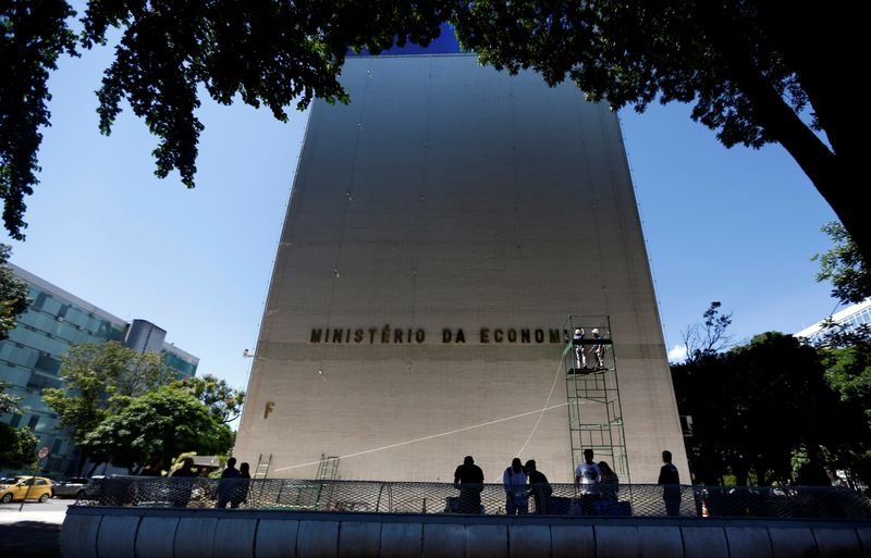 IOF nunca entrou no radar para fazer compensação para Bolsa Família em 22, diz Funchal IOF nunca entrou no radar para fazer compensação para Bolsa Família em 22, diz Funchal