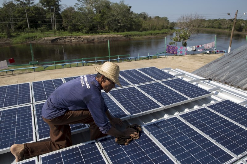 Enphase chega ao Brasil para disputar mercado de inversores solares com chineses