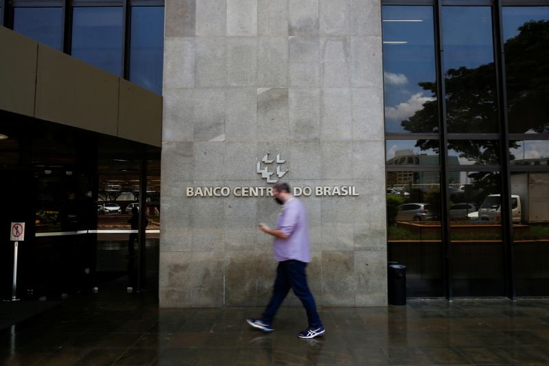 Grandes bancos começam semana do Copom vendo alta de até 1,50 p.p. da Selic Grandes bancos começam semana do Copom vendo alta de até 1,50 p.p. da Selic