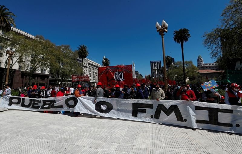 Crescem esperanças de acordo entre Argentina e FMI; mas a que custo? Crescem esperanças de acordo entre Argentina e FMI; mas a que custo?