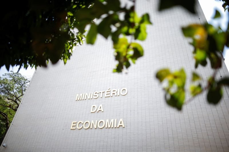 Com dança das cadeiras na Economia, Guedes vai nomear assessora próxima para enfrentar pessimismo do mercado–fonte Com dança das cadeiras na Economia, Guedes vai nomear assessora próxima para enfrentar pessimismo do mercado–fonte