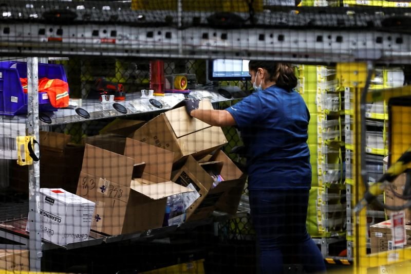 Custo trabalhista nos EUA tem forte revisão de alta no 3º tri Custo trabalhista nos EUA tem forte revisão de alta no 3º tri