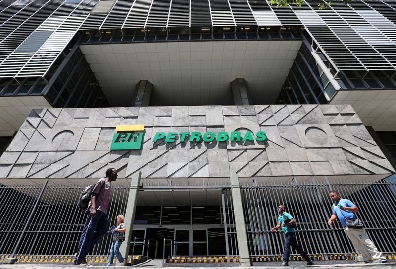 Na crise hídrica, Petrobras importa mais para elevar oferta de gás natural em 36% Na crise hídrica, Petrobras importa mais para elevar oferta de gás natural em 36%