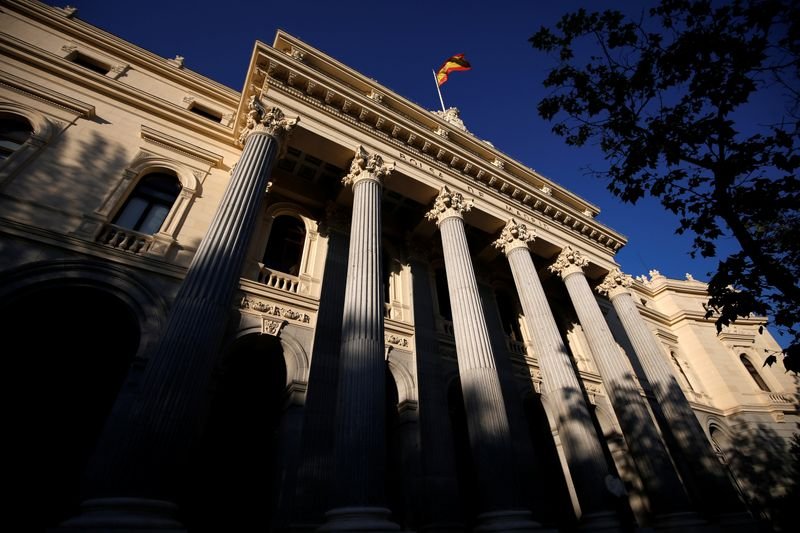 Ações europeias sobem amparadas por commodities; mercado aguarda Powell Ações europeias sobem amparadas por commodities; mercado aguarda Powell