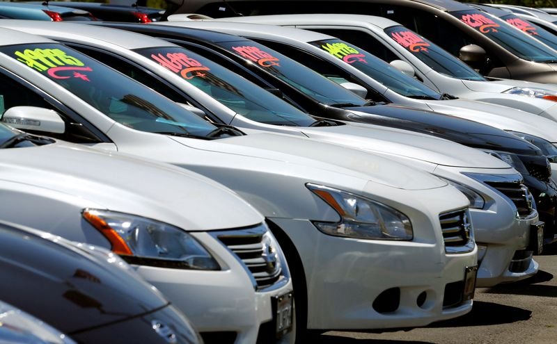 Vendas de automóveis nos EUA devem cair em janeiro com estoque reduzido e preços mais altos Vendas de automóveis nos EUA devem cair em janeiro com estoque reduzido e preços mais altos