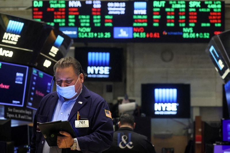 Índice S&P 500 fecha em queda com escalada de tensões entre Rússia e Ucrânia Índice S&P 500 fecha em queda com escalada de tensões entre Rússia e Ucrânia
