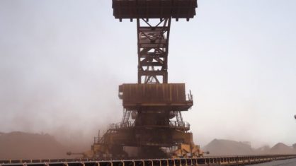 Futuros de minério de ferro em Dalian caem com temores de intervenção na China