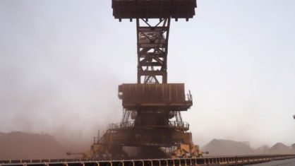 Futuros de minério de ferro em Dalian caem com temores de intervenção na China Futuros de minério de ferro em Dalian caem com temores de intervenção na China