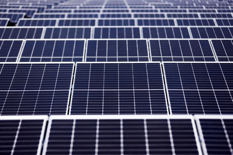 Chinesa SPIC entra em geração solar no Brasil após acordo com Canadian Solar