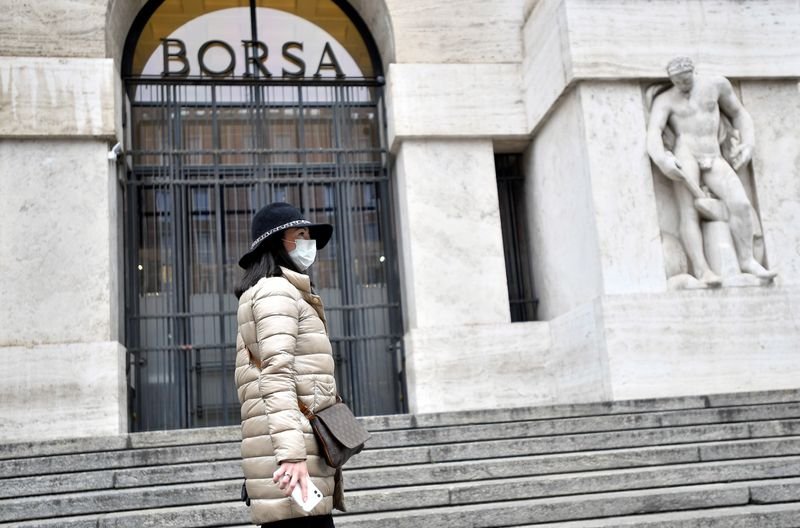 Ações europeias saem de mínimas em mais de um ano após Powell mas fecham em baixa Ações europeias saem de mínimas em mais de um ano após Powell mas fecham em baixa