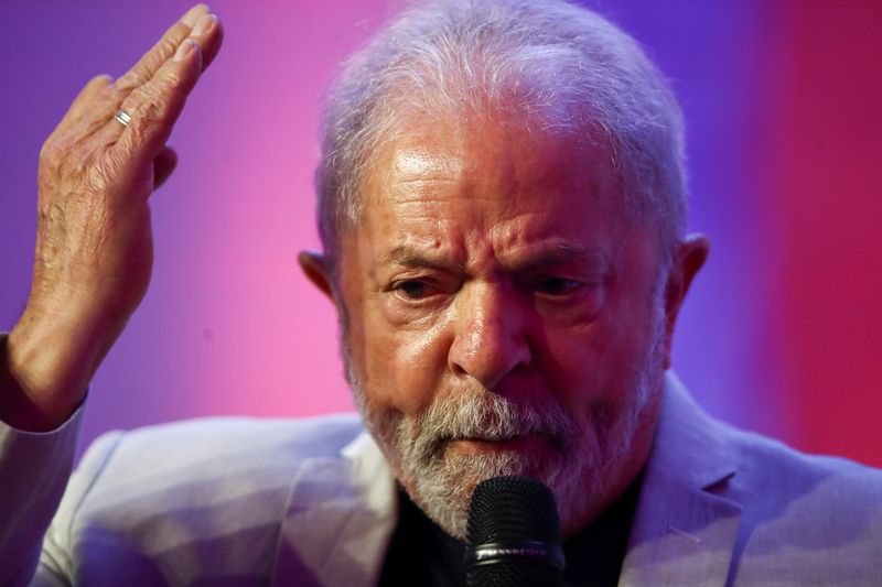 Lula diz que não manterá teto de gastos caso seja eleito