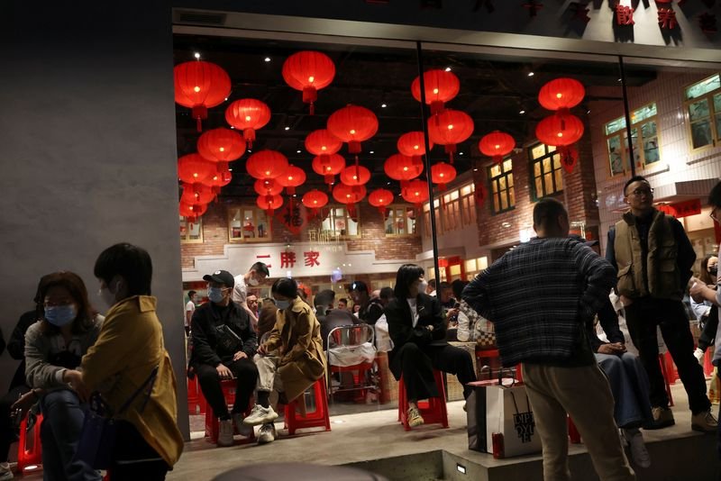 Economia da China esfria com impacto de lockdowns sobre fábricas e varejistas Economia da China esfria com impacto de lockdowns sobre fábricas e varejistas