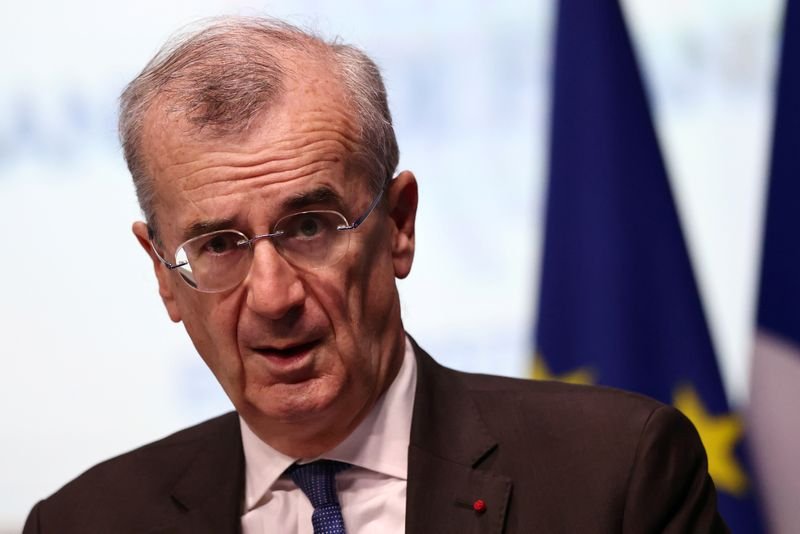 Villeroy, do BCE, diz que euro muito fraco pode ameaçar meta de inflação Villeroy, do BCE, diz que euro muito fraco pode ameaçar meta de inflação