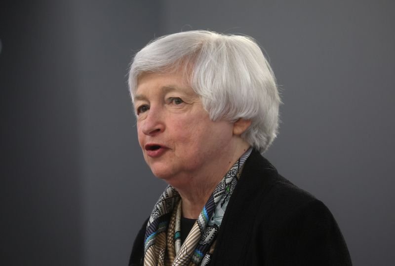 Yellen diz que EUA estão comprometidos com taxa de câmbio determinada pelo mercado Yellen diz que EUA estão comprometidos com taxa de câmbio determinada pelo mercado