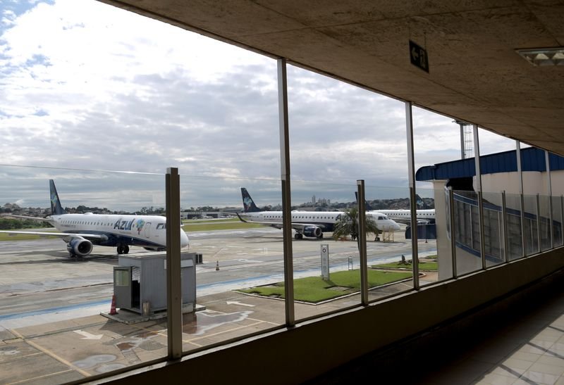 Governo mantém planos para leilão de 7ª rodada de aeroportos em julho, diz ministro Governo mantém planos para leilão de 7ª rodada de aeroportos em julho, diz ministro