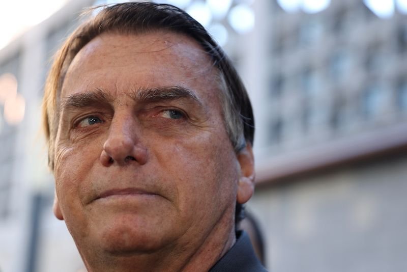 Bolsonaro não apresenta provas sobre suposta fraude eleitoral, apenas vídeos da internet Bolsonaro não apresenta provas sobre suposta fraude eleitoral, apenas vídeos da internet