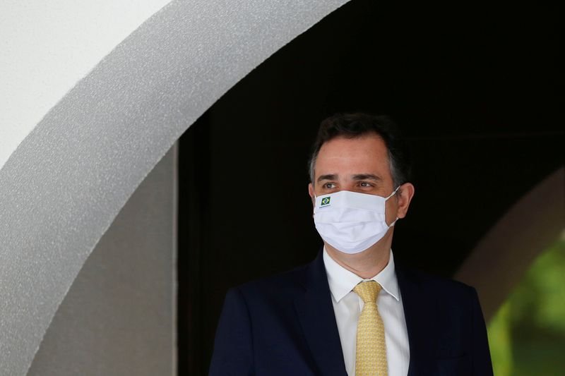 Pacheco anuncia desistência de pré-candidatura ao Planalto
