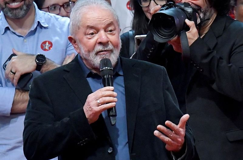 Lula diz que o Brasil precisa cuidar da Amazônia e dos indígenas Lula diz que o Brasil precisa cuidar da Amazônia e dos indígenas