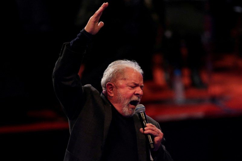 Lula promete reajuste do IR para classe trabalhadora Lula promete reajuste do IR para classe trabalhadora