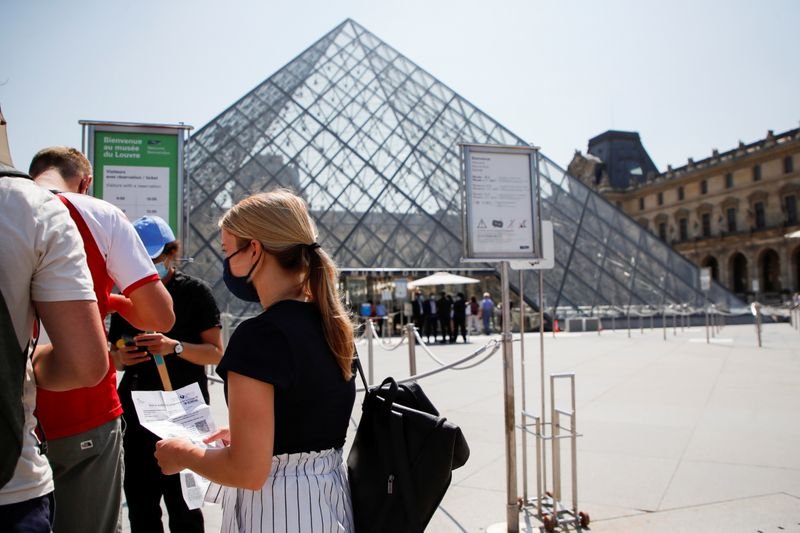 Sem passe de saúde, não tem cinema nem museu: França aperta regras contra Covid-19 Sem passe de saúde, não tem cinema nem museu: França aperta regras contra Covid-19