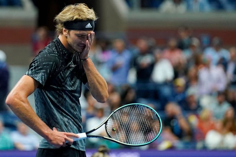 Atp To Investigate Allegations Of Abuse Of Zverev Against Ex Girlfriend Istoé Money Pledge Times<script async src=